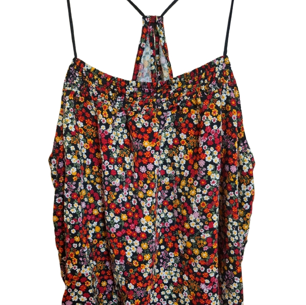 NO BOUNDARIES FLORAL TOP